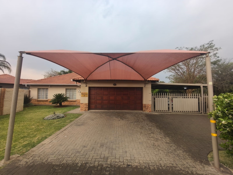 3 Bedroom Property for Sale in Waterkloof North West